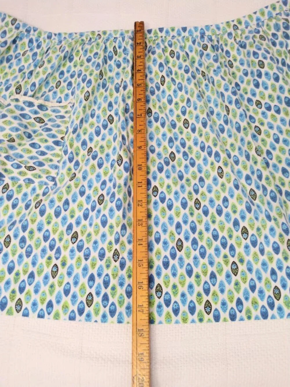 Vintage Waist Apron with One Pocket Tie Around Waist Blue Green Geometric Print